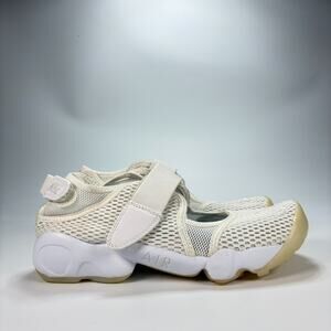 Nike Air Rift Breathe White Split Toe Running Shoes 848386-100 Womens Size 8